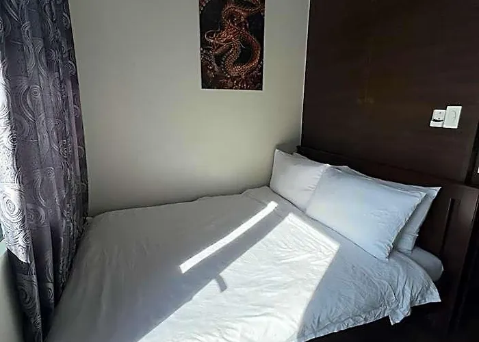 Heart Of Makati, Fully Furnished Condo, Cbd Location 4*